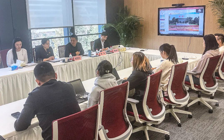 ������Դ��˾���Ρ�(�й���)�����ٷ���վ-YY SPORTS��ί���С����ᡱ���񼰾������߽��ר�⽲��