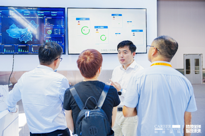 ������Դ��˾���Ρ�(�й���)�����ٷ���վ-YY SPORTS���µ�������Դ��ҵ����ƽ̨������̬CEO���ֳ�����ڽ���