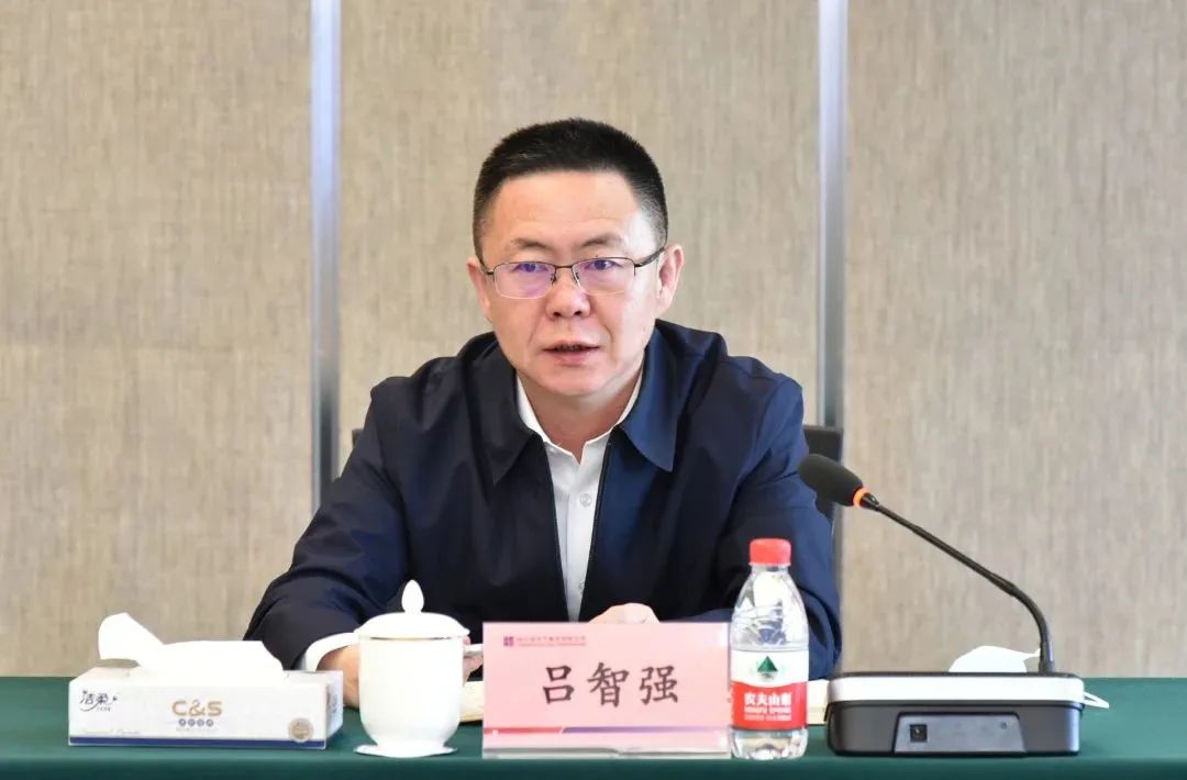 4FA5B539B48458389A21BDF661B_05EAA9D5_117B3.jpg?e= 首页 - 菲律宾亚星国际官方网站
